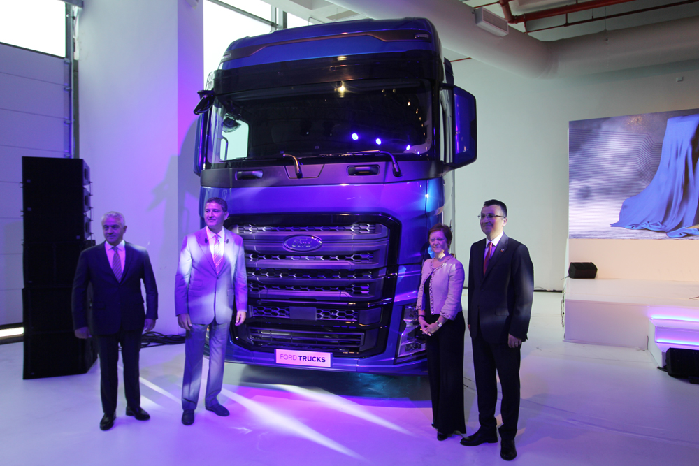 ford-trucks-2019-model-(10).jpg