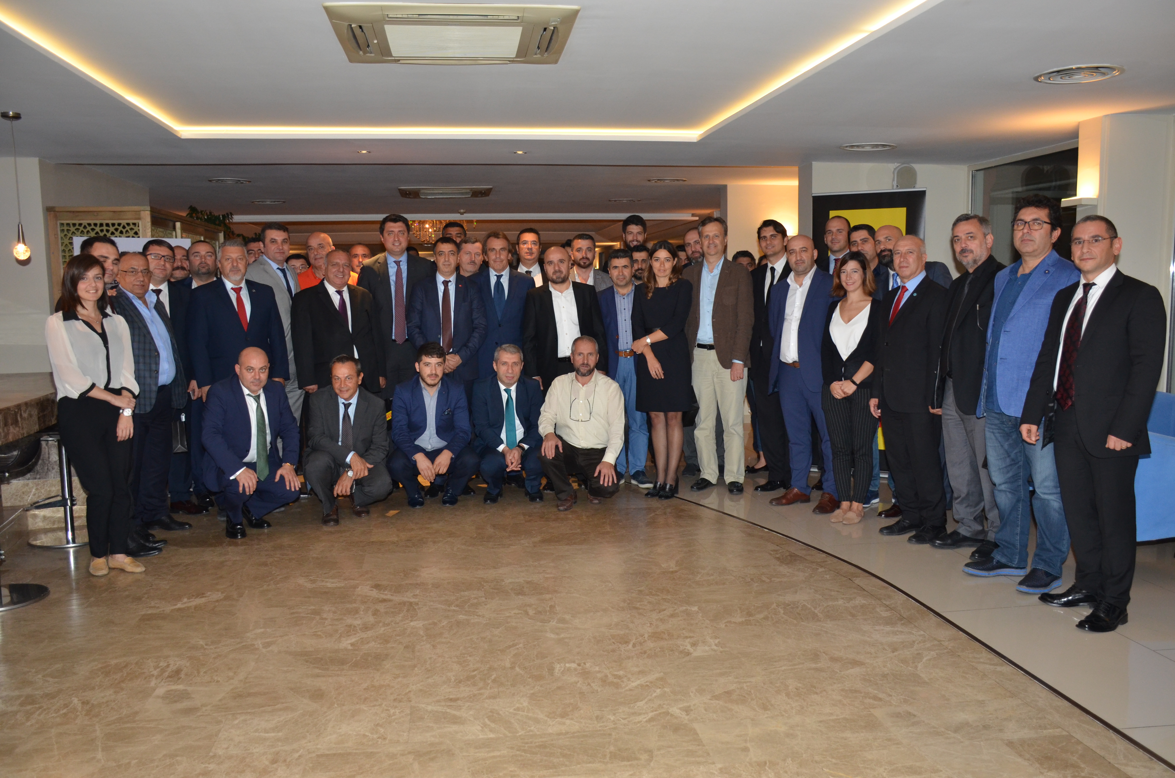 istab-pirelli.jpg istab-pirelli.jpg