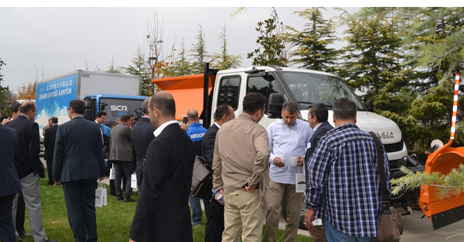 iveco-001.jpg iveco-001.jpg