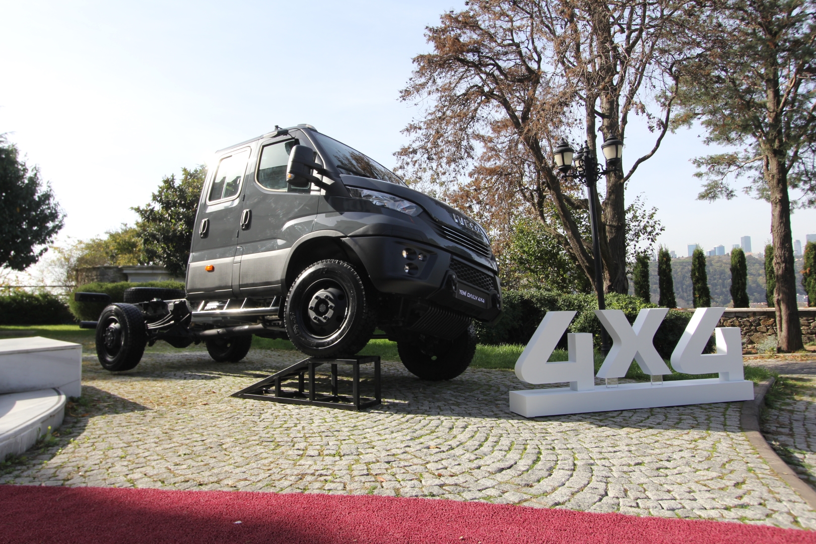 iveco-daily-4x4-(4).jpg