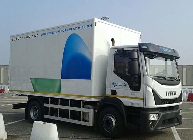 iveco_eurocargo_cng_sustainable_truck_of_the_year_distribution_category.jpg