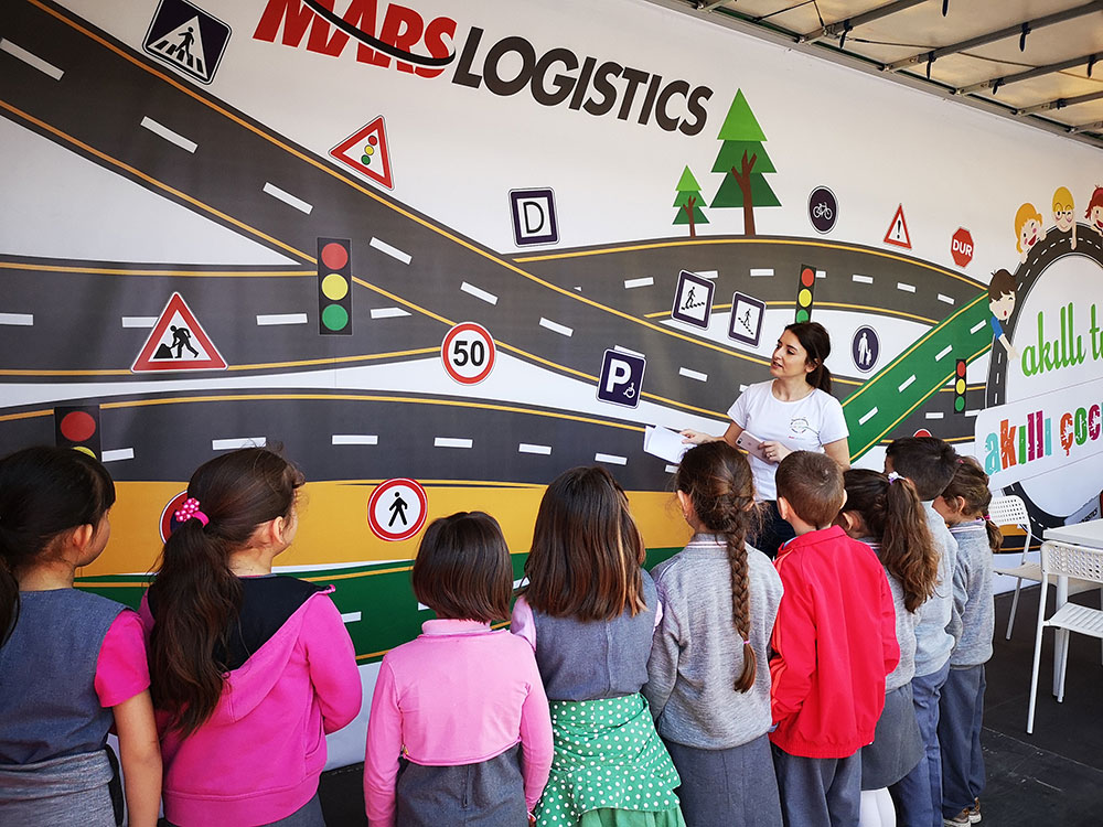 mars-lojistik-bursa-akilli-cocuklar.jpg