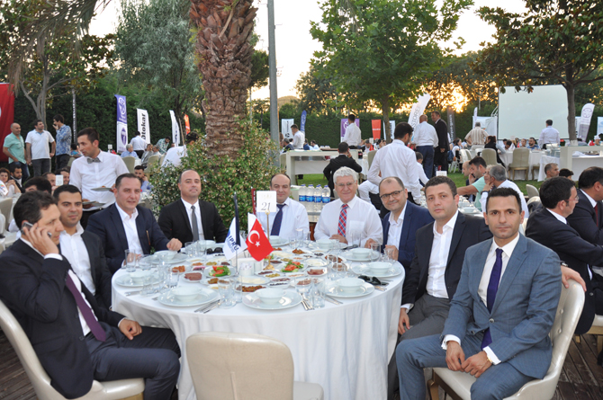 mercedes-2.jpg mercedes-2.jpg