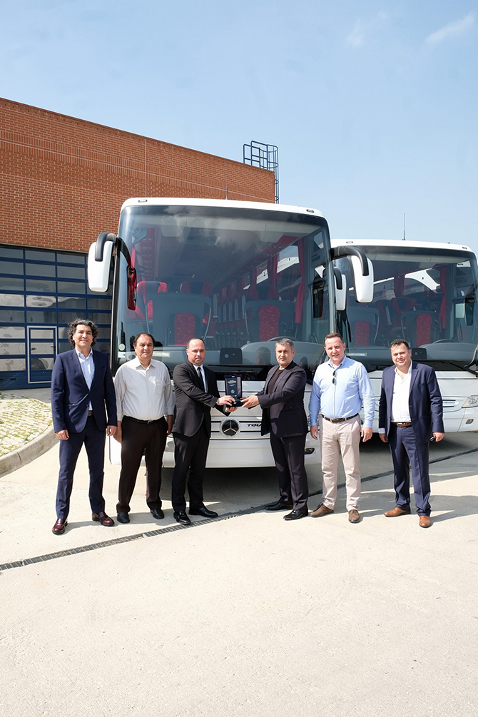 mercedes-unal.jpg mercedes-unal.jpg