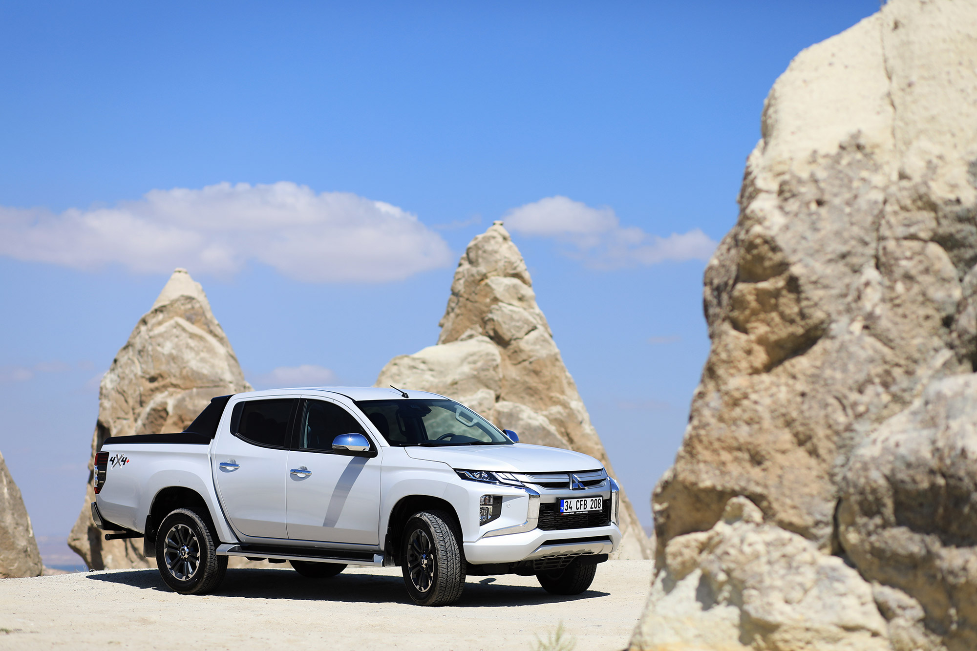 mitsubishi-l200-2019.jpg