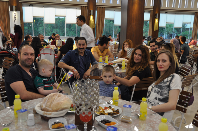 okt-trailer-iftar-yemegi-2016-(3).jpg
