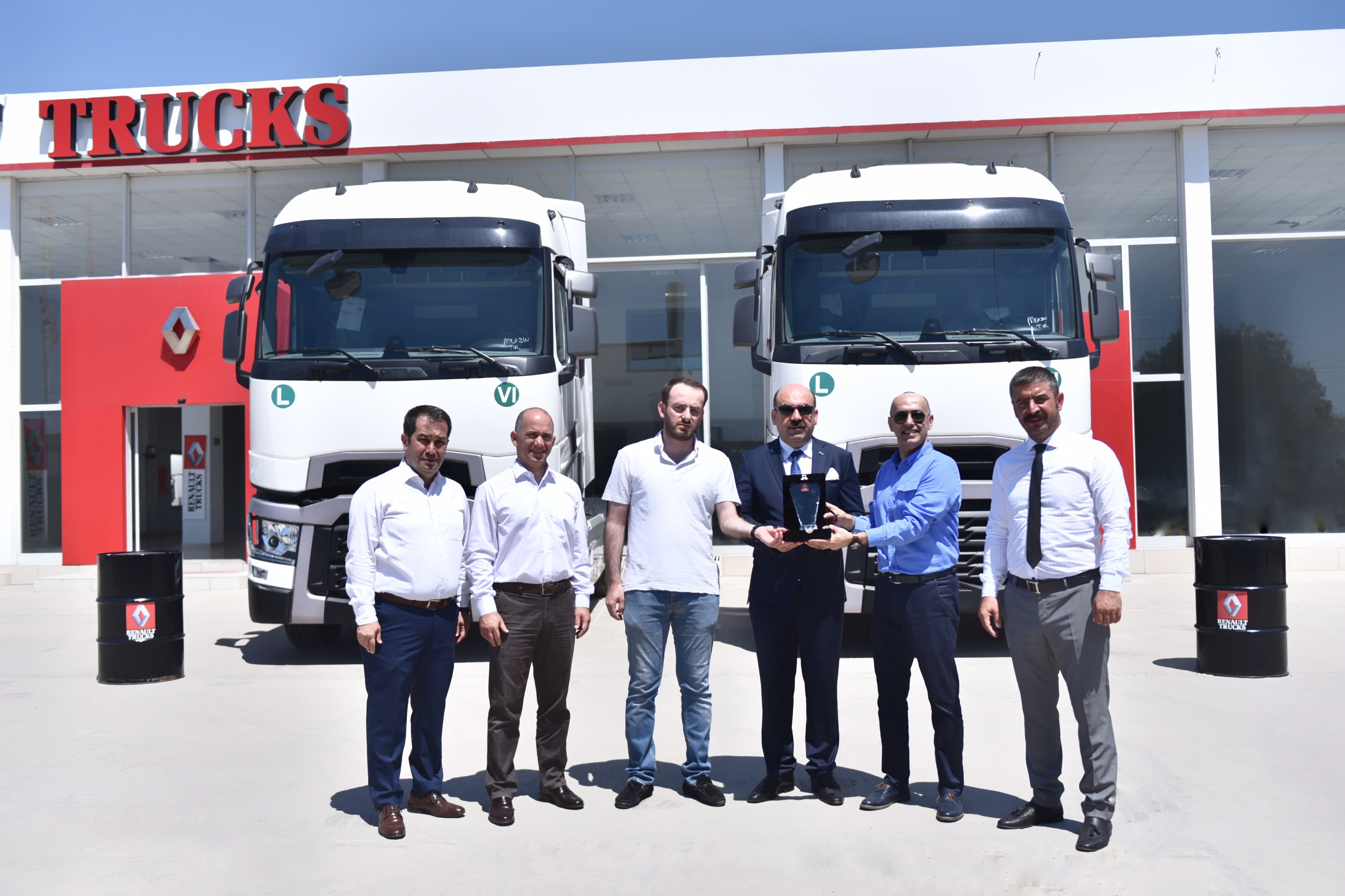 renault-trucks_ocaktrans-uluslararasi-nakliyat_teslimat_gorsel_1.jpeg