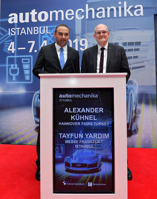 tayfun-yardim-alexander-kuhnel-automechanika-001.jpg