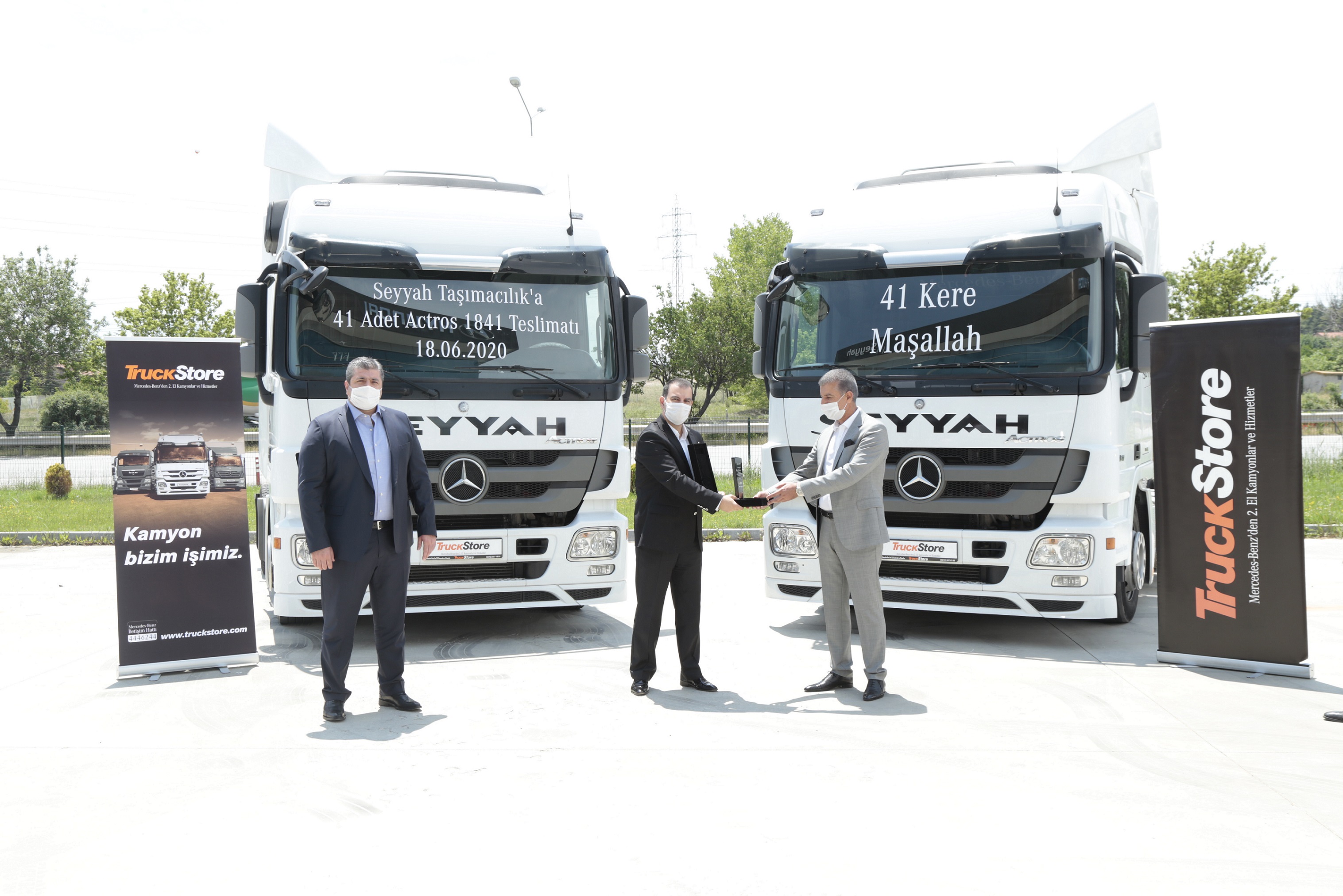 truckstore,-seyyah-tasimacilik’a-41-adet-mercedes-benz-actros-teslim-etti-(4)-001.jpg