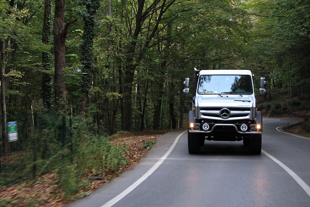 unimog-mercede-arazi.jpg