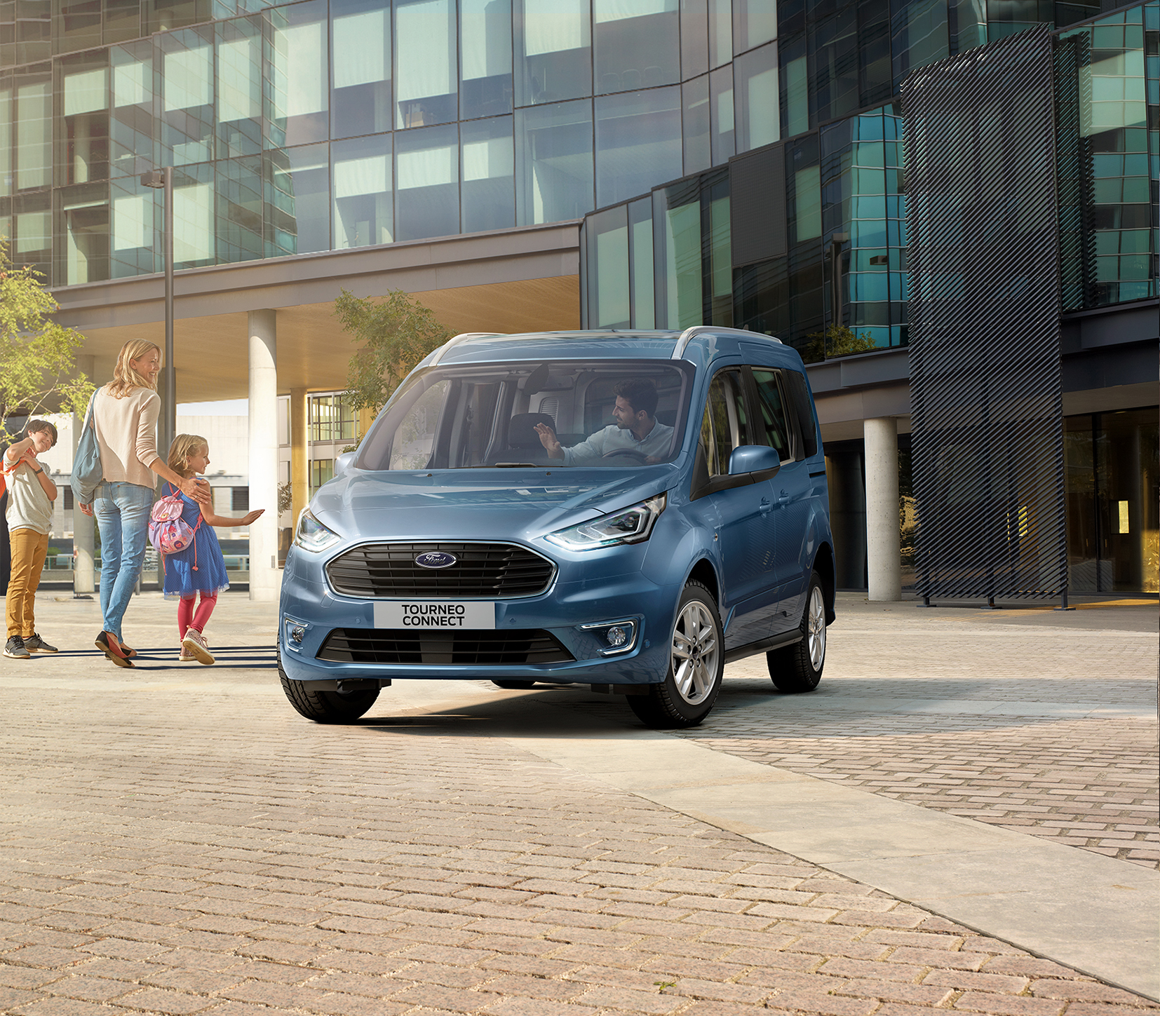 yeni-ford-tourneo-connect.jpg