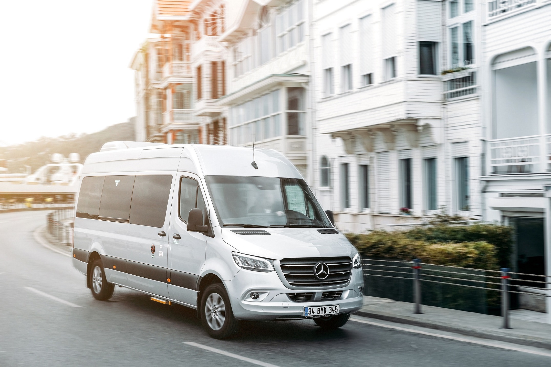 yeni-mercedes-benz-sprinter-001.jpg