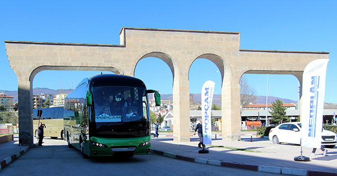yeni-neoplan.jpg yeni-neoplan.jpg